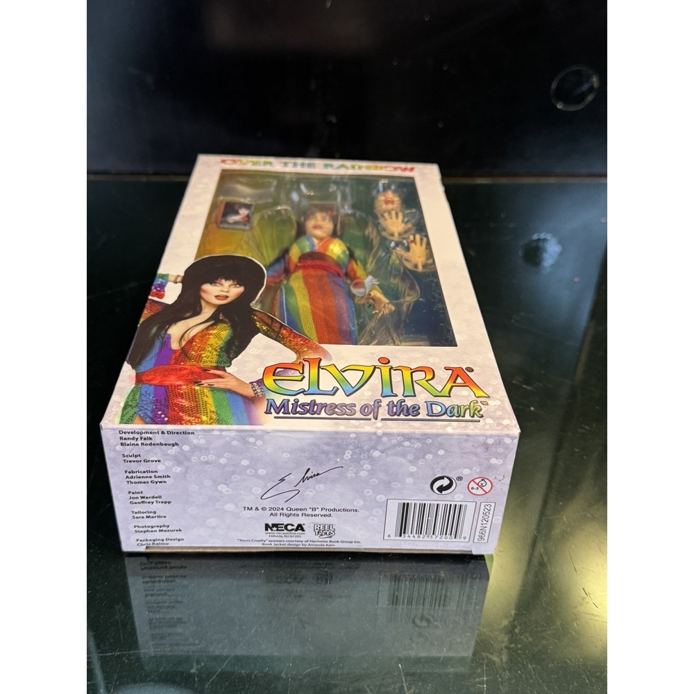 Elvira Mistress of the Dark Over the Rainbow Pride 8" Figure Neca Reel Toys 2024 - Picture 4 of 6